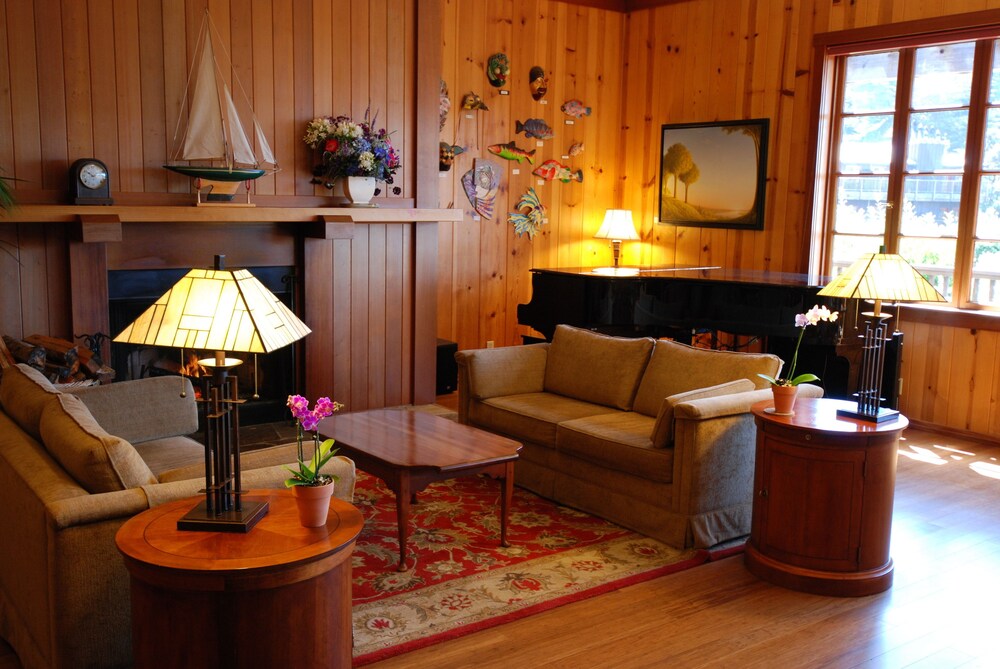 The Stanford Inn By The Sea Eco Resort - photo 3