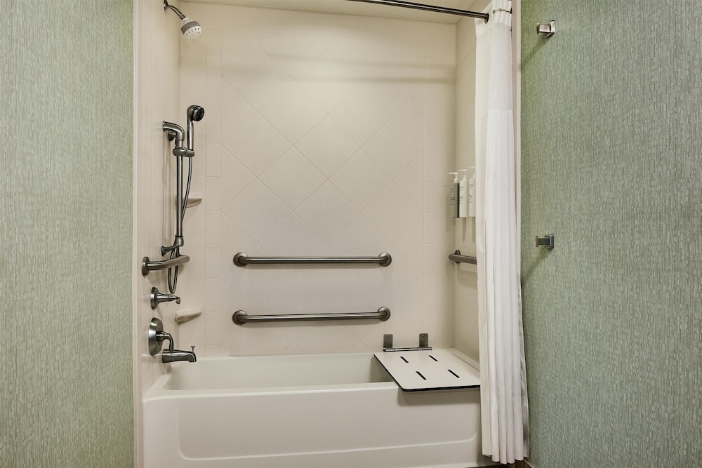 Hampton Inn & Suites Destin - photo 20