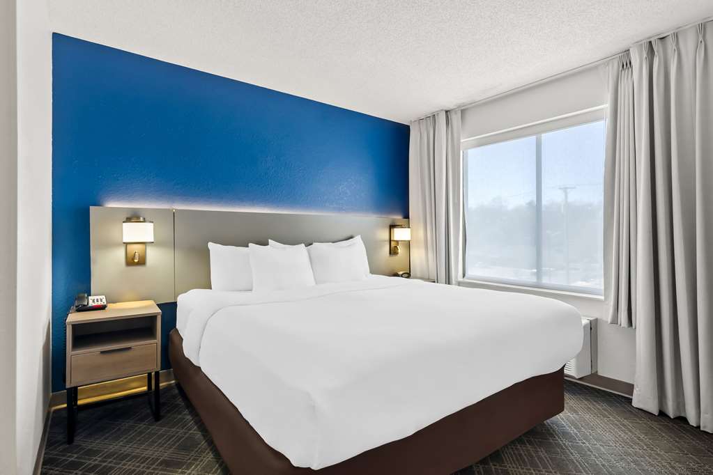 Comfort Suites Salem Roanoke I 81 - photo 13