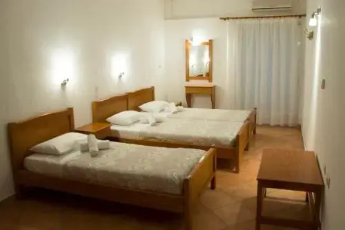 Sirios Studios - last minute hotel in Skiathos