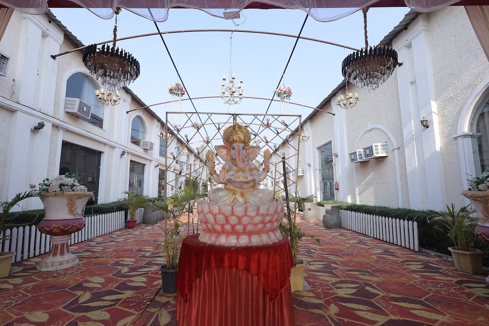 Sparsh Village Club in Bareilly, India