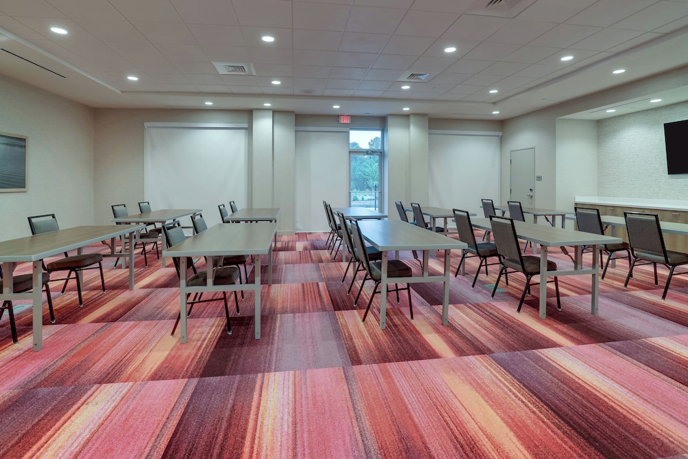 Home2 Suites by Hilton Sanford - photo 57