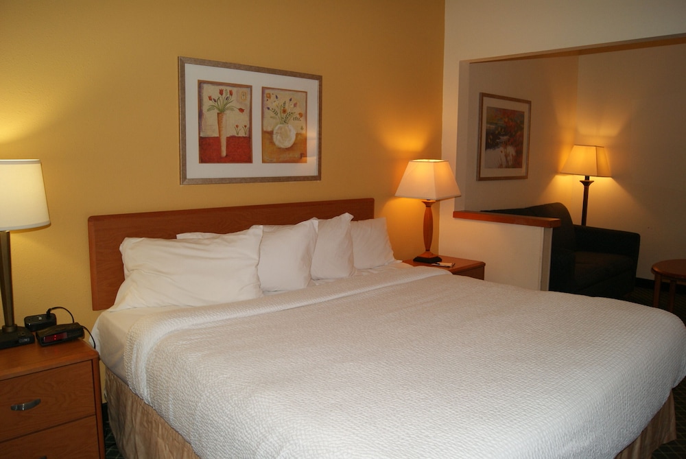 Baymont by Wyndham Coon Rapids - photo 7