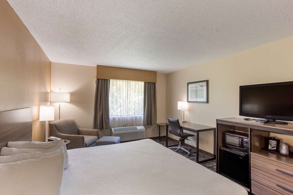Best Western Logan Inn - photo 15