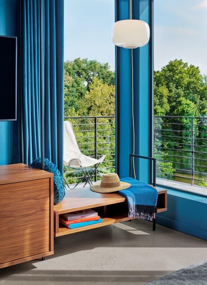 The Ruby Hotel - photo 16