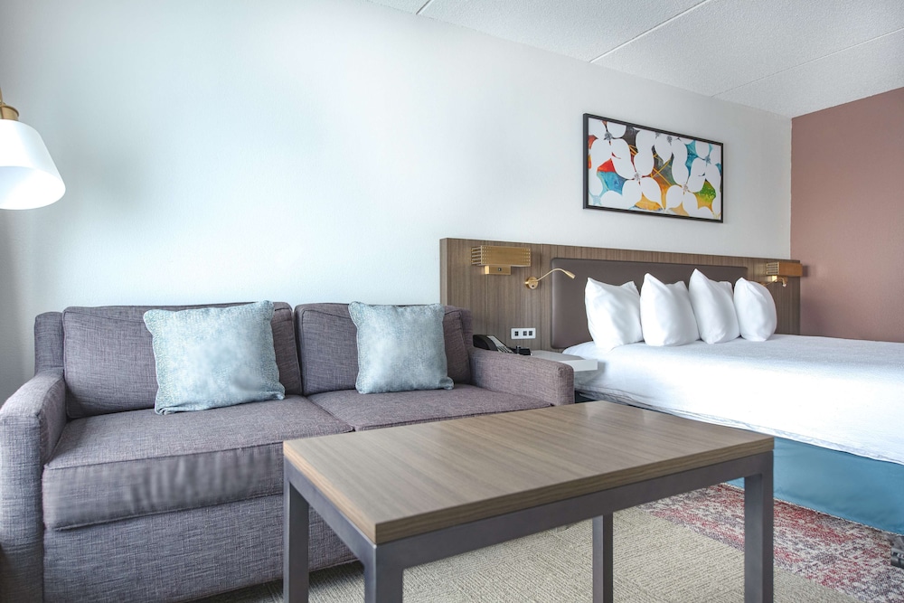 Hilton Garden Inn Newport News - photo 11