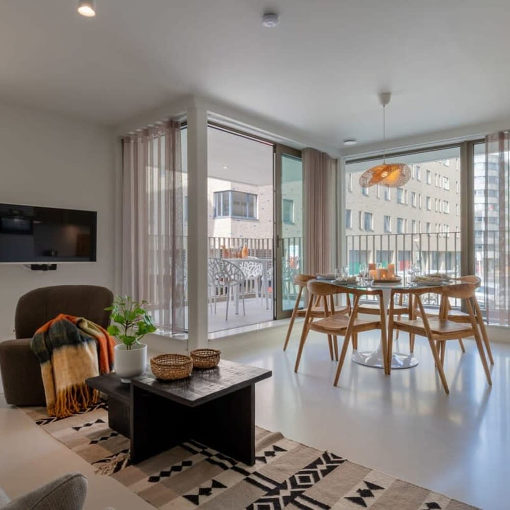 Queen at Sea Modern 2 Bedroom Apartement — 4-Star Luxury Hotel in Ostend, Belgium