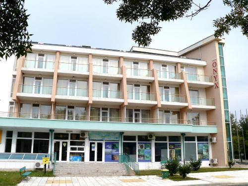 Hotel Onyx - carbon neutral hotel in Kiten