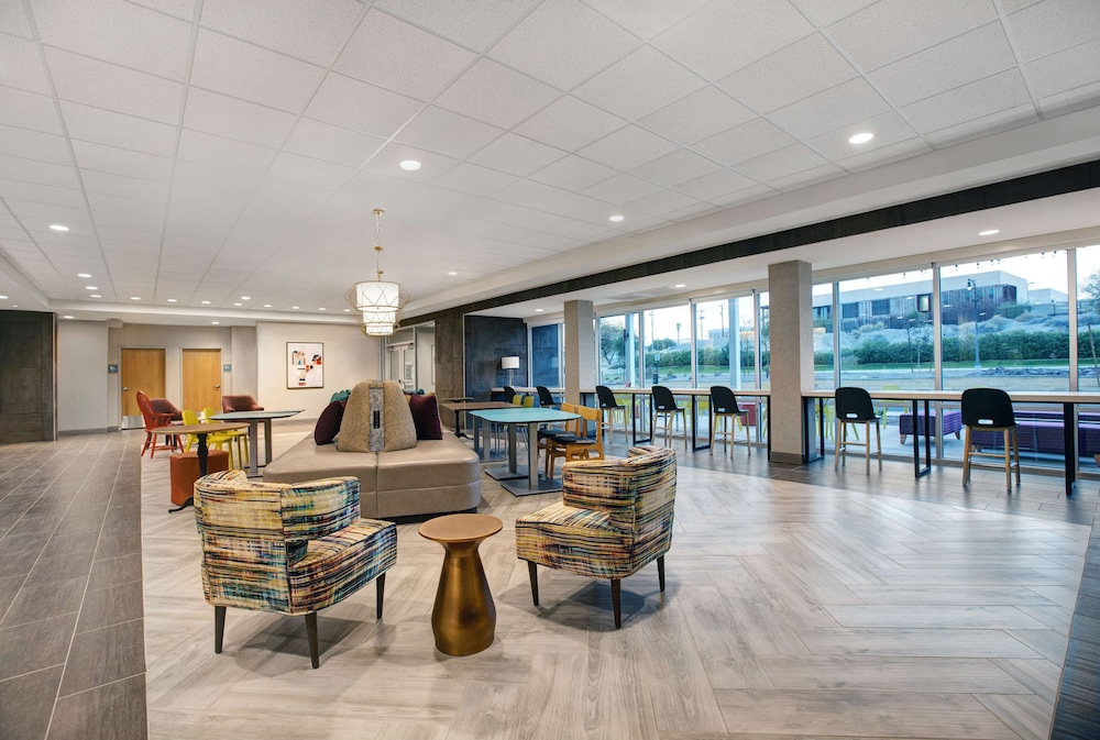 Home2 Suites by Hilton Yuma Pivot Point - photo 4
