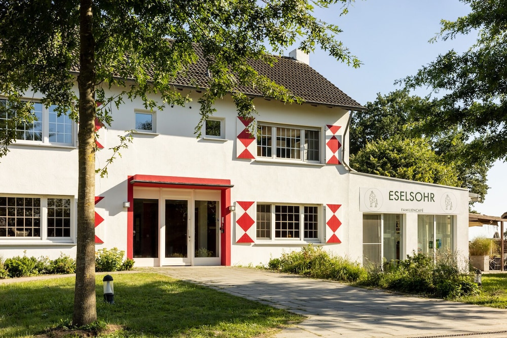 Hotel Schloss Hertefeld — Weeze