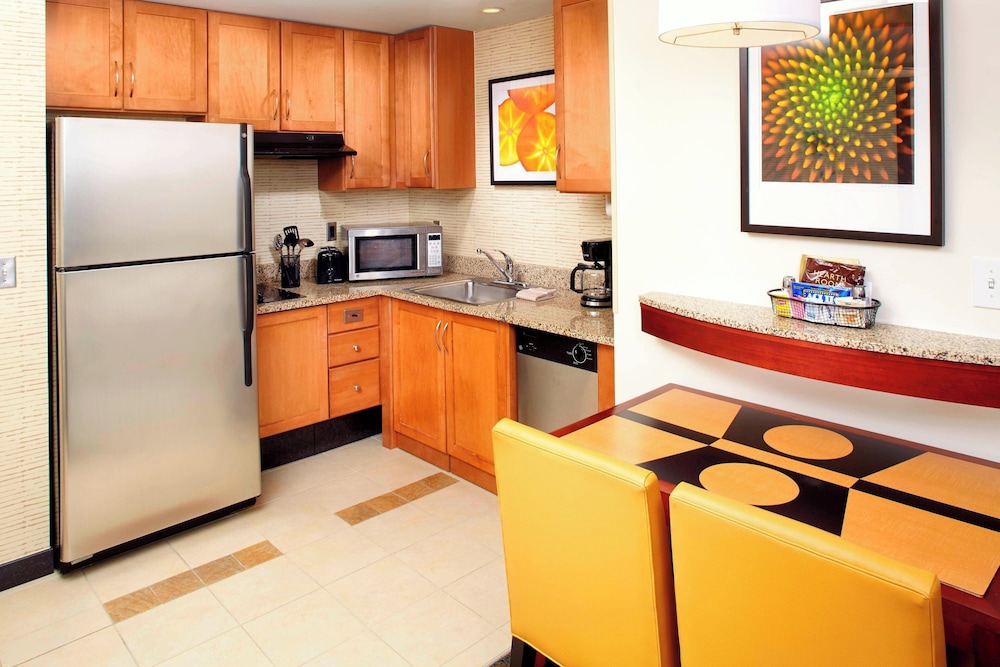 Residence Inn by Marriott Columbus Downtown - photo 8