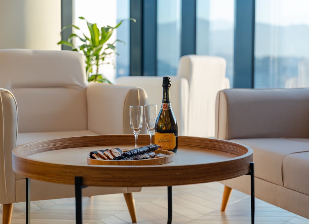 MiraMar Luxury Residences