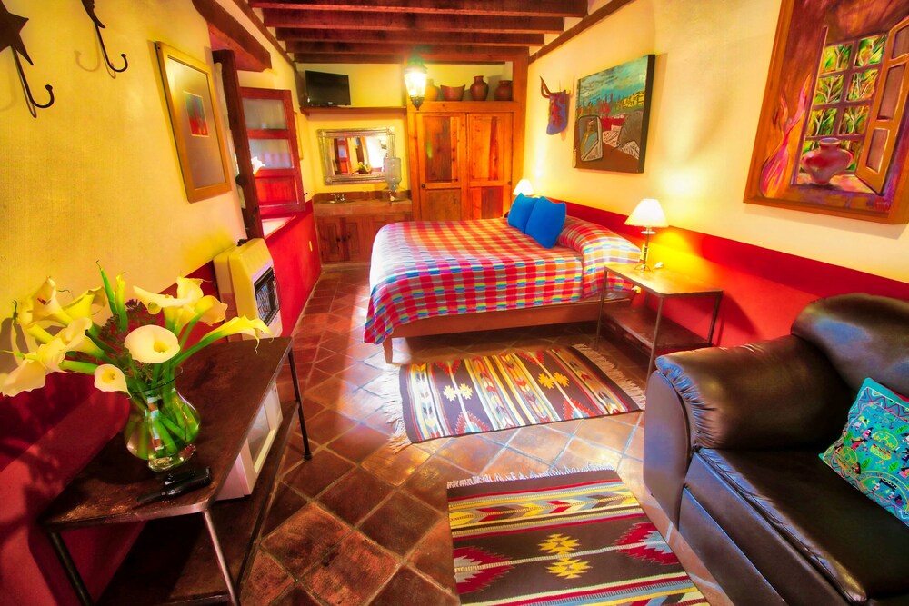 Hotel Casa Encantada — Patzcuaro — photo 3