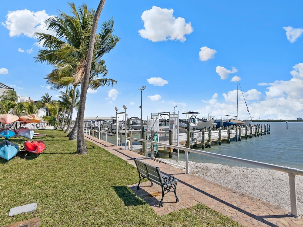 Marina Towers 406 - photo 25