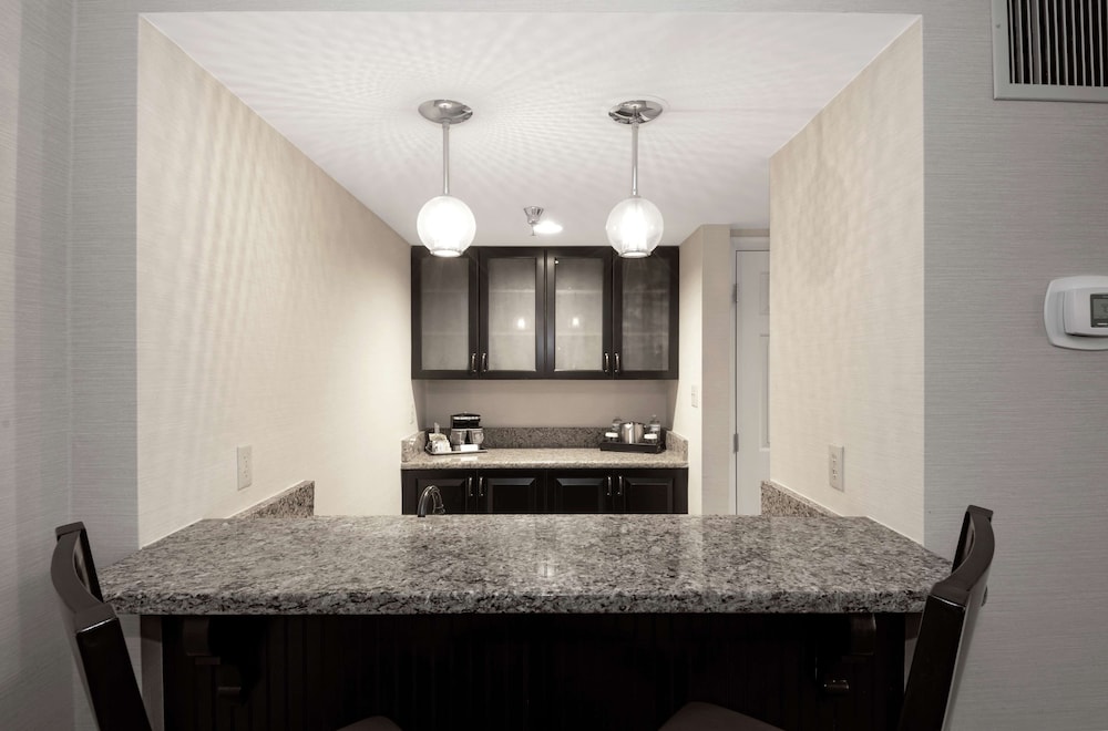 Hilton Greenville - photo 14