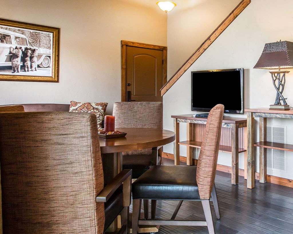 Yellowstone Valley Lodge an Ascend Collection Hotel - photo 31