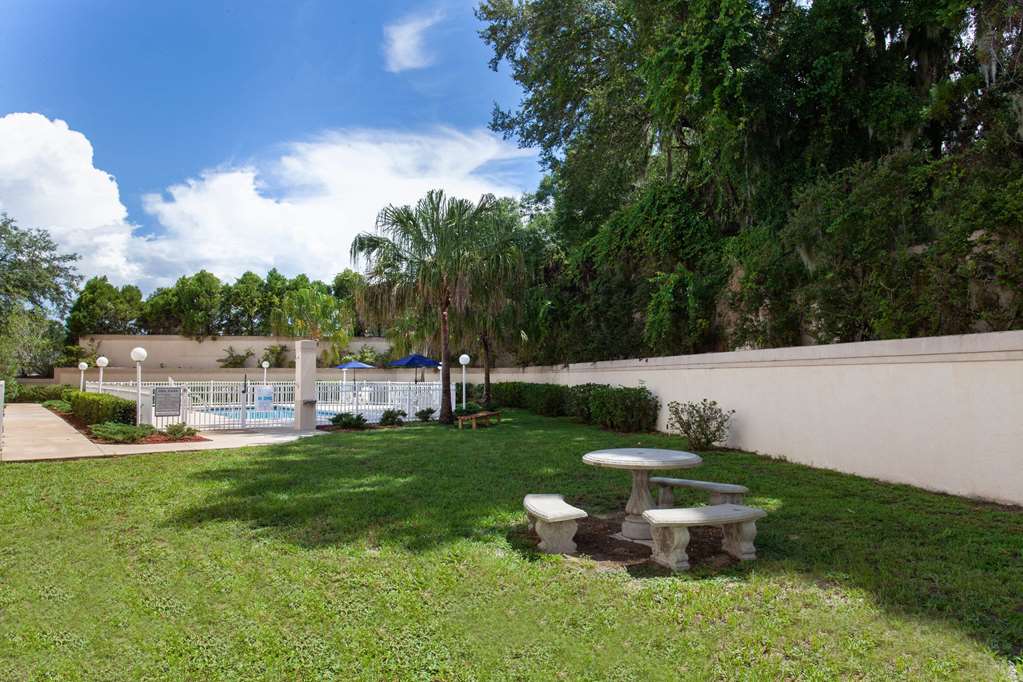 Microtel Inn & Suites by Wyndham Lady Lake The Villages - photo 24