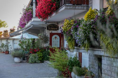 Tourist farm Pri Andrejevih — 4-Star Luxury Hotel in Pivka, Slovenia