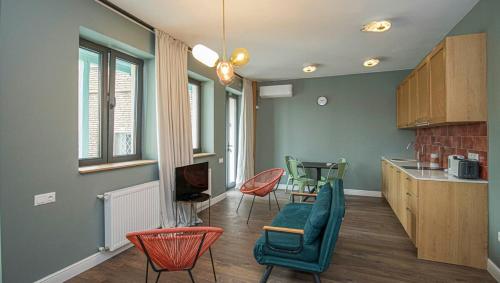 Chic Abanotubani Apt Prime Location By Wehost