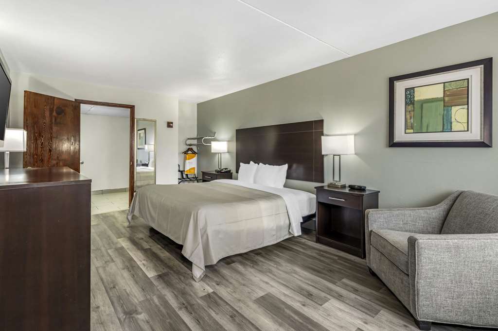 Quality Inn Siloam Springs West - photo 24