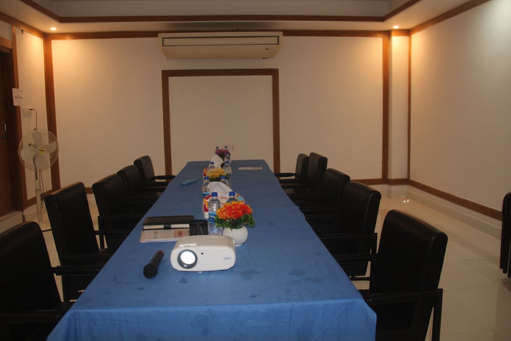 Hotel Blue Castle International One in Ishurdi, Bangladesh