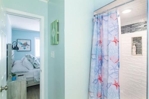 Carolina Beach Haven w Private Balcony - photo 27