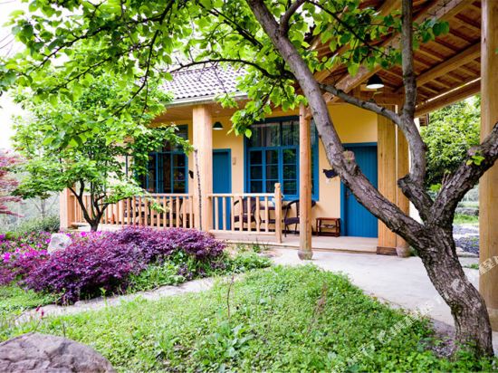 Tiffany Resort - carbon neutral hotel in Unknown City