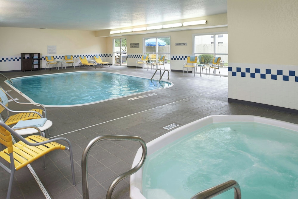 Fairfield Inn By Marriott Port Huron - photo 10