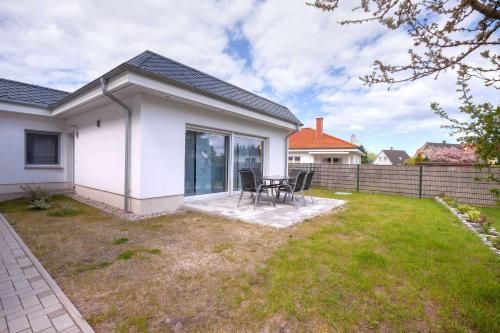 Haus Werder Wohnung 4 _ mit Gaskam — 4-Star Luxury Hotel in Ostseebad Zinnowitz, Germany