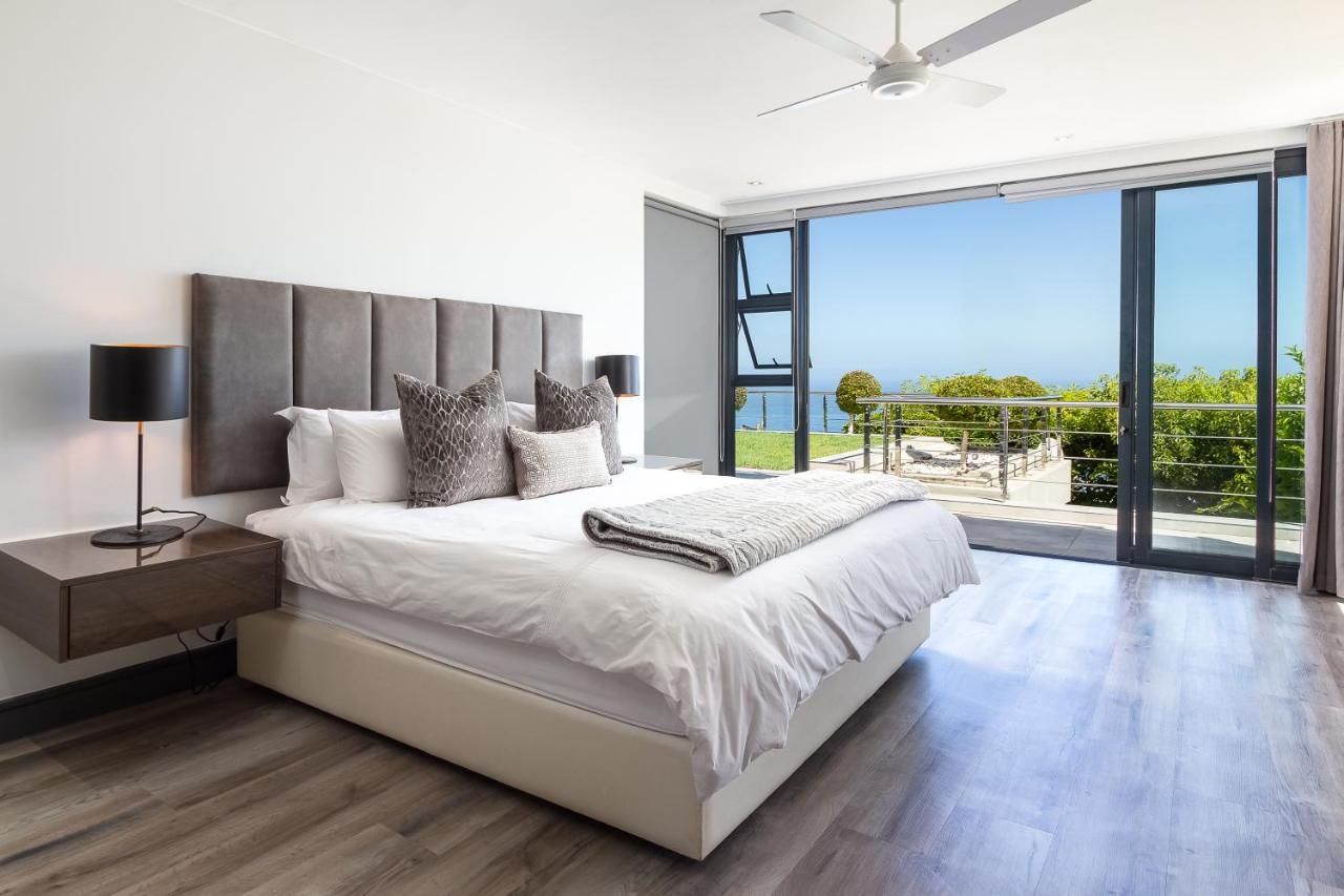 Horizon Sunset Camps Bay Apartment in Cape Town 2 Bedroom 3 Bathroom No Powercuts