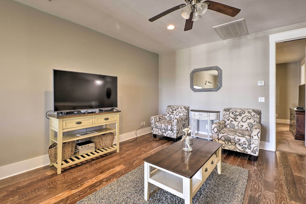 Resort Perks and Pools Townhome By Barefoot Landing - photo 5