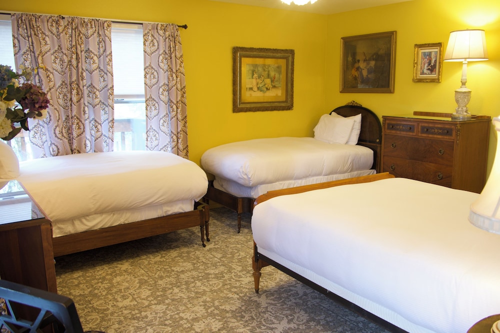 Yosemite Bug Rustic Mountain Resort - photo 32