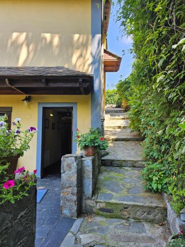 Apartamentos Rurales Casa Ardaliz 18299432 — Cangas Del Narcea