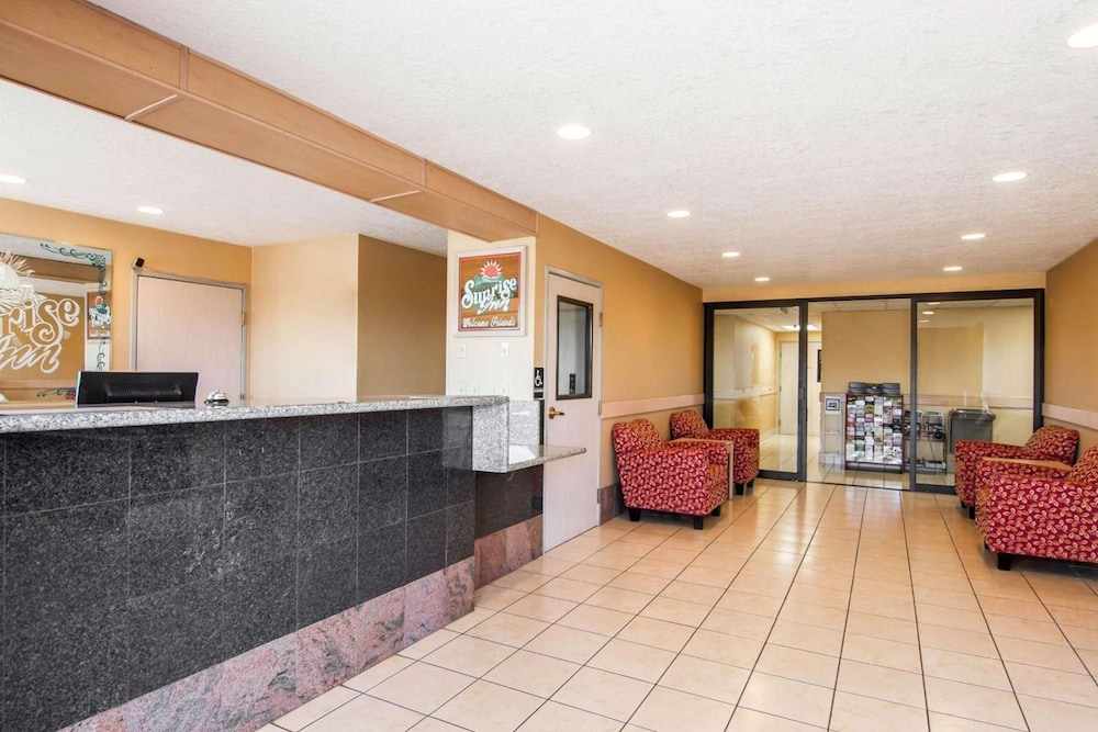 Bridgeway Inn & Suites Sublimity - photo 4