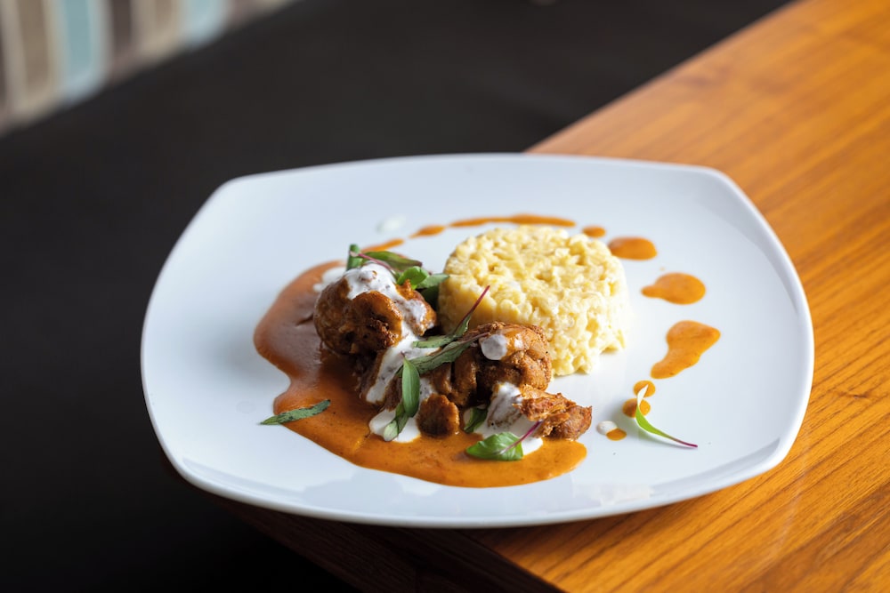 מזון ומשקאות