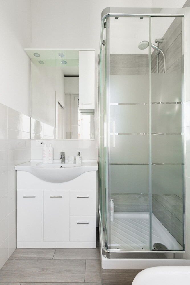 Charming Mazzini Apartment by Wonderful Italy — 4-Star Luxury Hotel in Bologna, Italy