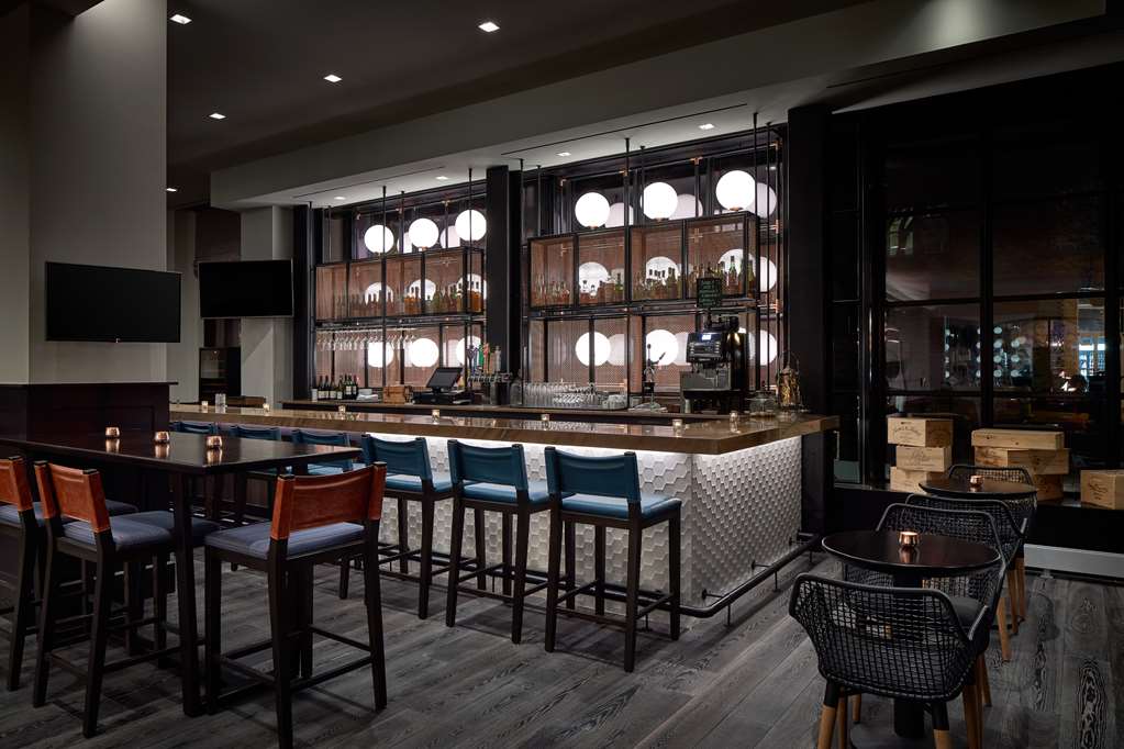 Hyatt Centric Old Town Alexandria - photo 7