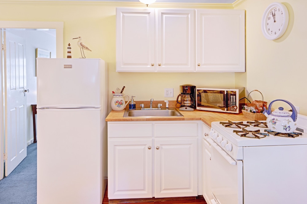 The Lightkeepers Inn - photo 16