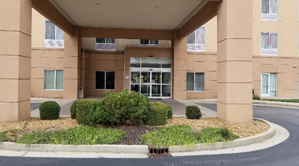 Fairfield Inn & Suites by Marriott Mt. Vernon Rend Lake - photo 37