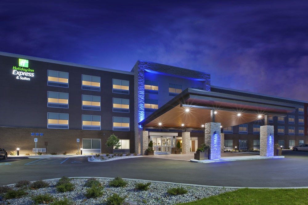 Holiday Inn Express Grand Rapids Airport North by IHG — hotel in Grand Rapids
