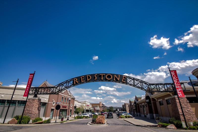 Fox Pointe At Redstone By Lespri Management - photo 6