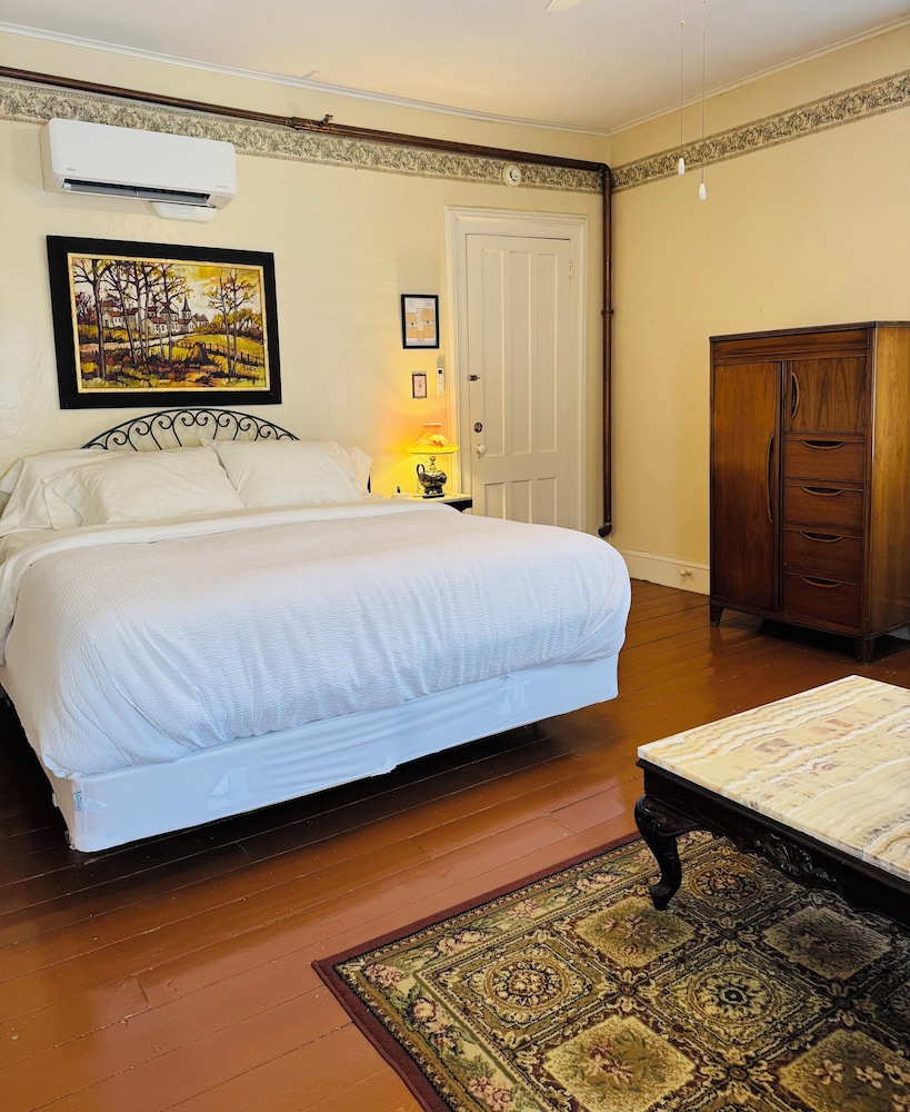 Limestone Mansion - photo 14