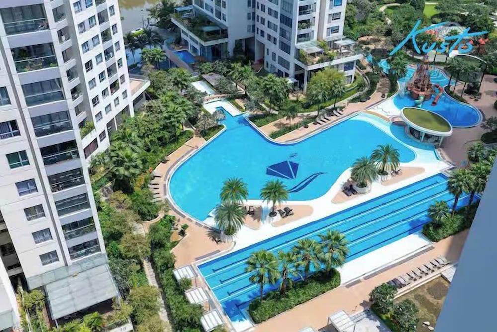 Kotrip Diamond Island Luxstay Residence — 5-Star Luxury Hotel in Ho Chi Minh City, Vietnam
