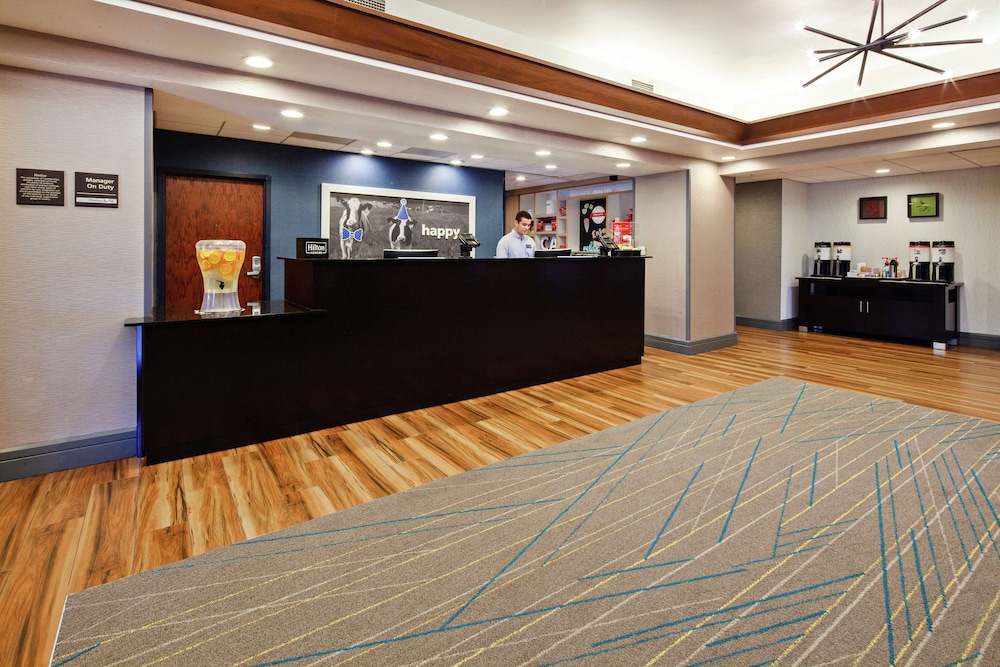 Hampton Inn & Suites Chino Hills - photo 3