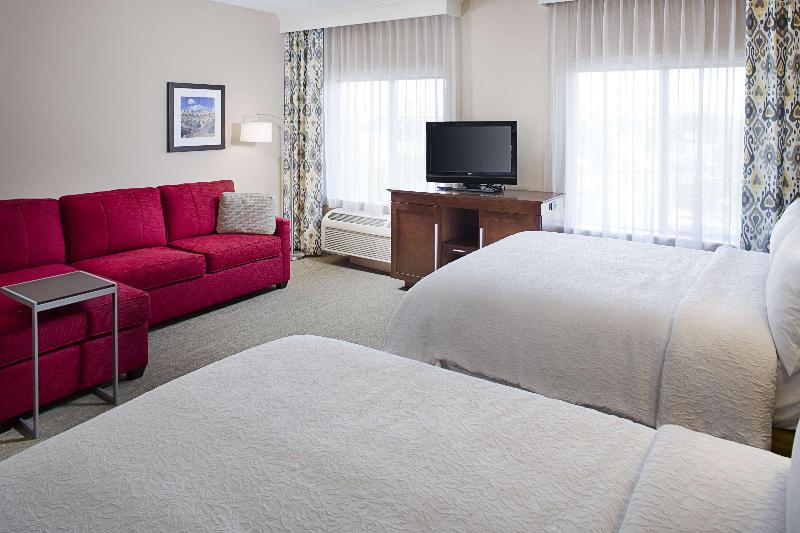 Hampton Inn & Suites Palmdale - photo 64