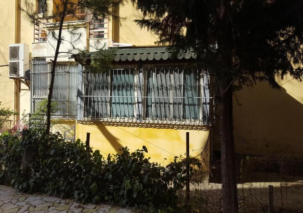 Eldi's Apartment — 4-Star Luxury Hotel in Golem, Albania