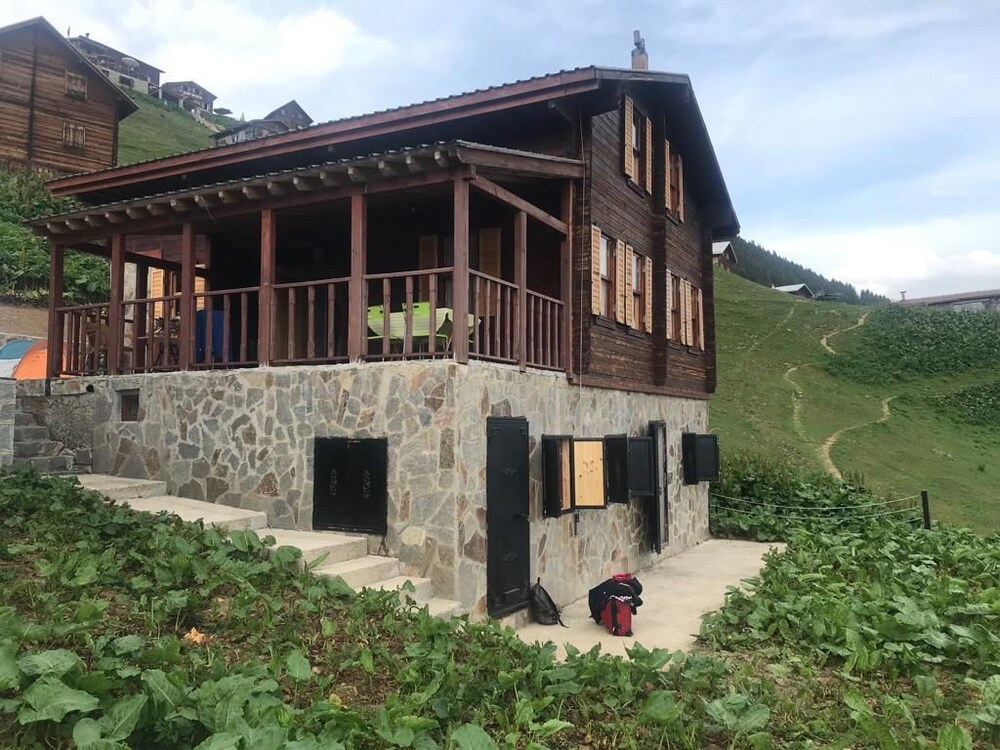 Pokut Inn in Camlihemsin, Turkey