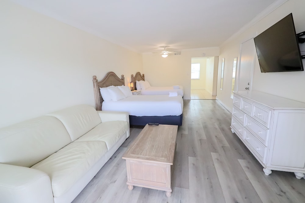 Siesta Key Beach Resort and Suites - photo 35