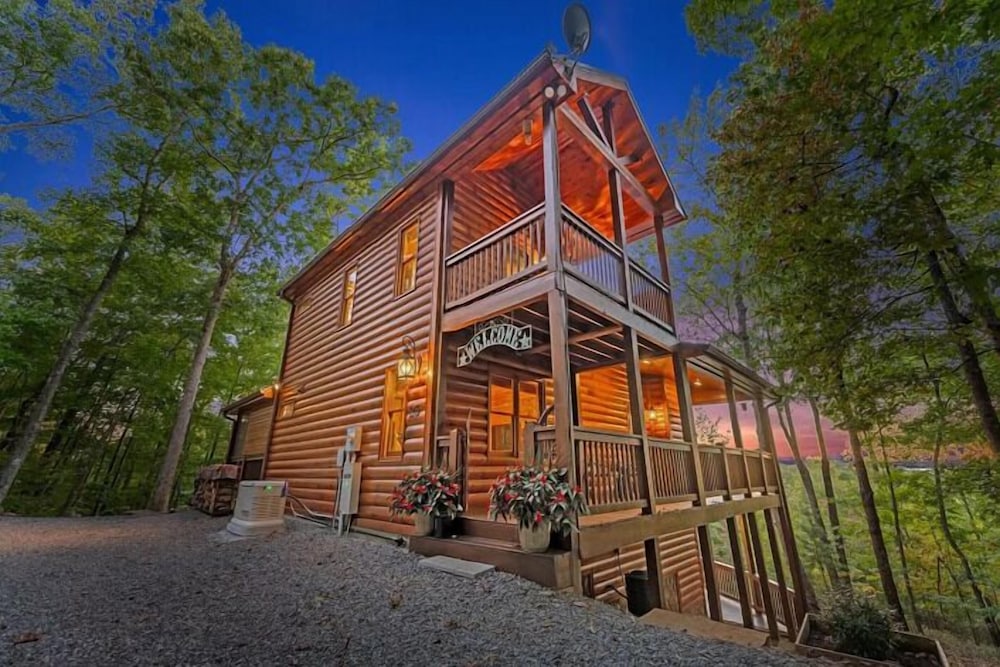 Zen Mountain - carbon neutral hotel in Blue Ridge