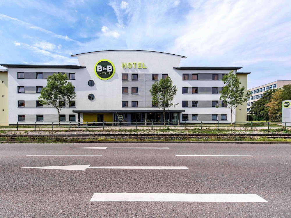 B&B Hotel Augsburg Süd - carbon neutral hotel in Augsburg